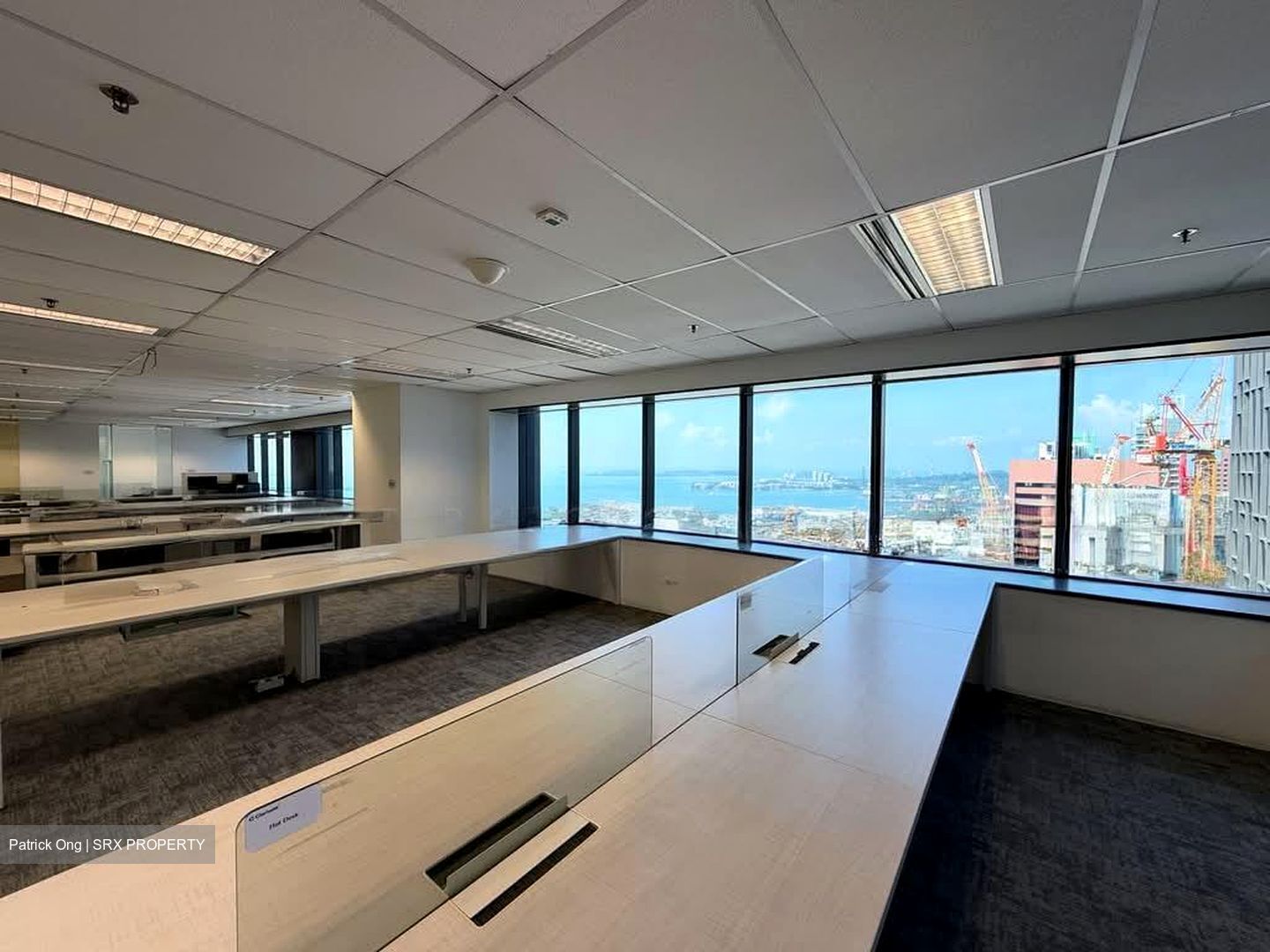 Oue Downtown (D1), Office #547800391